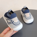 Tênis Meia KickBaby™ – Chega de Machucados nos Pés do Seu Bebê em Azul da categoria KickBaby P2 na ShopBran