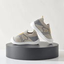 Tênis Meia KickBaby™ – Chega de Machucados nos Pés do Seu Bebê em Bege da categoria KickBaby P2 na ShopBran